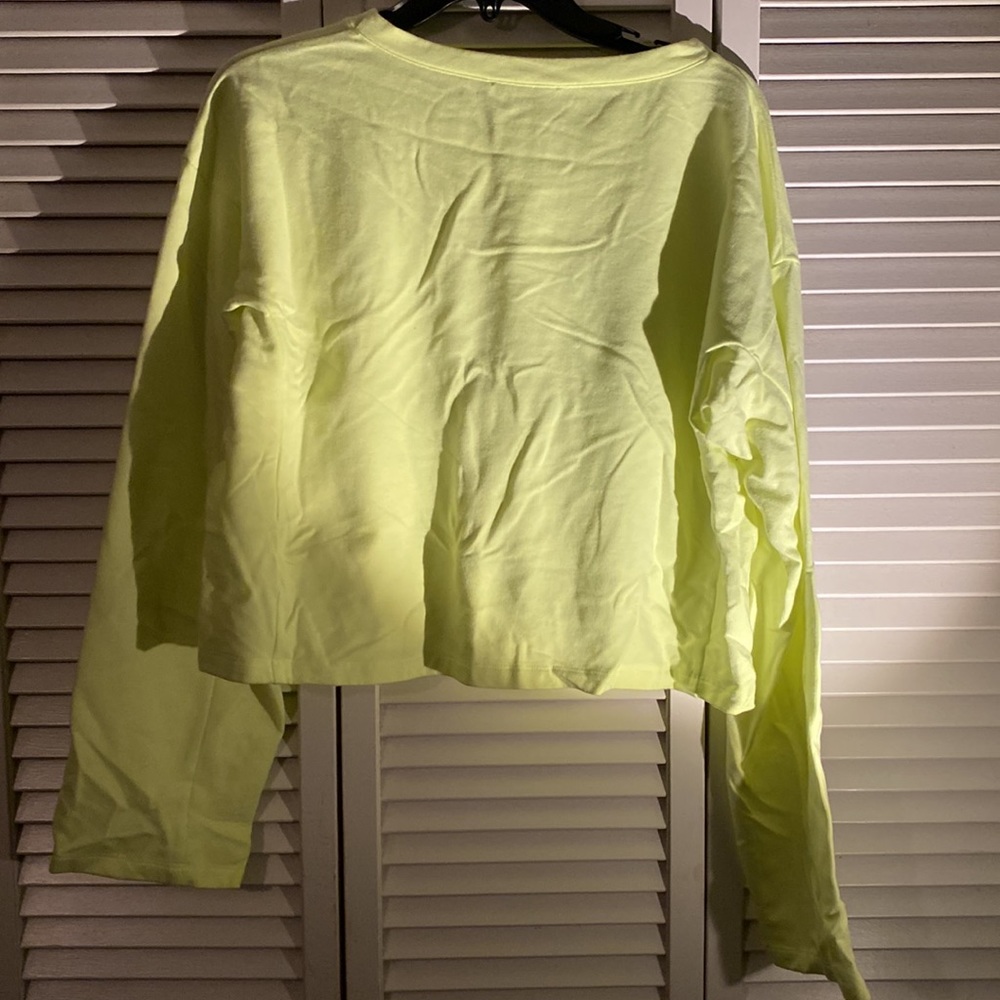 Express Sweater - Picture 2 of 2